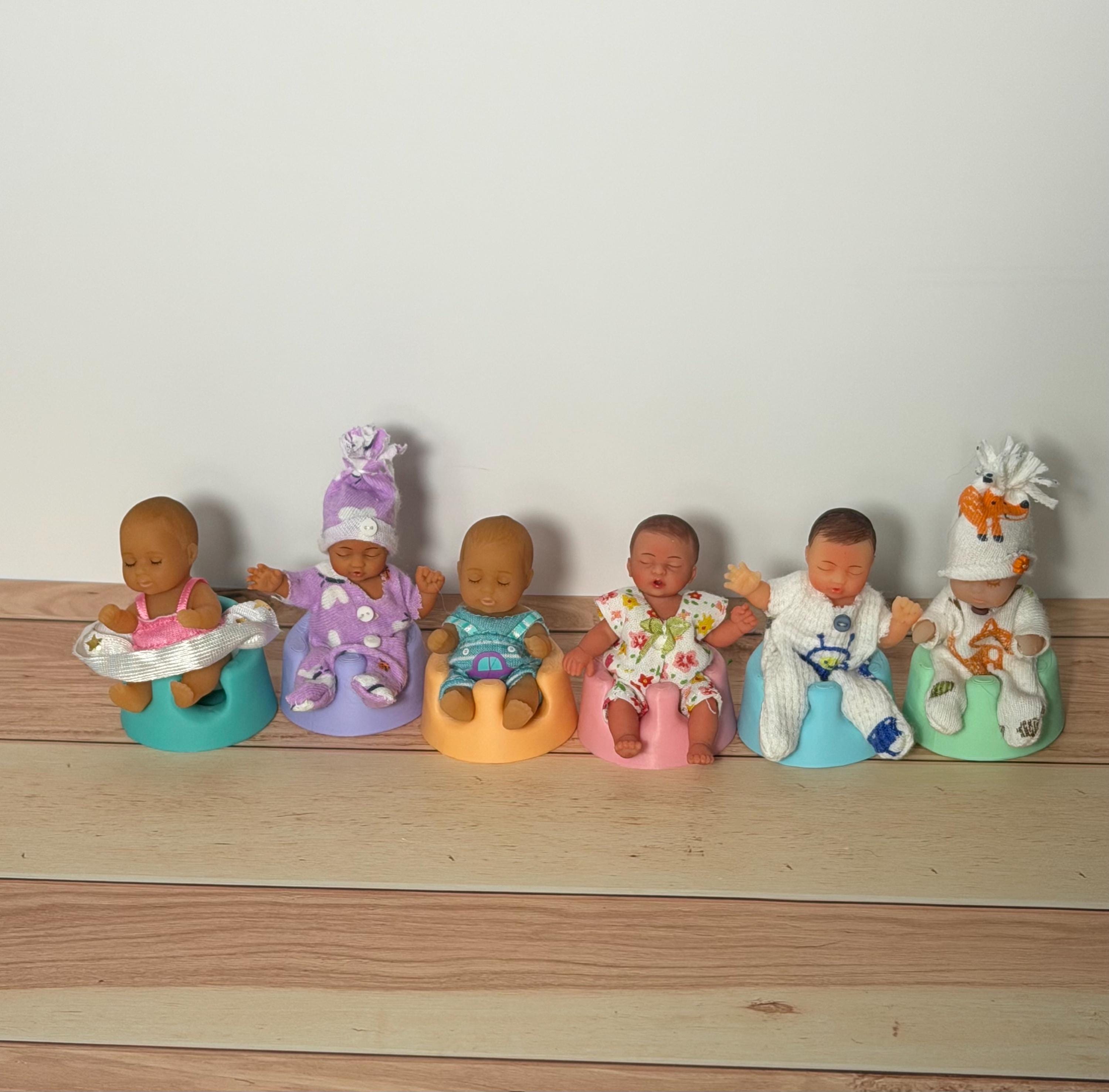 Miniature Baby seat  – 3D Printed Dollhouse Nursery Furniture – Pick Your Color –